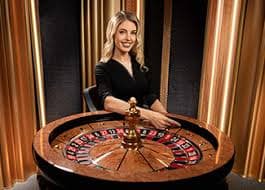 Philippines mobile user reviewing sports and casino-style platform information